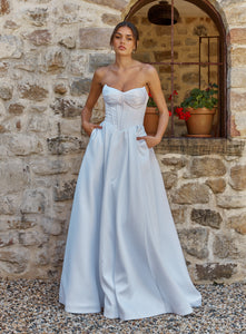 Della Debutante Dress – Tania Olsen Designs