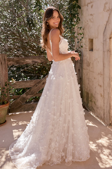 madeleine white wedding dress Madeleine Wedding Dress – Tania Olsen Designs